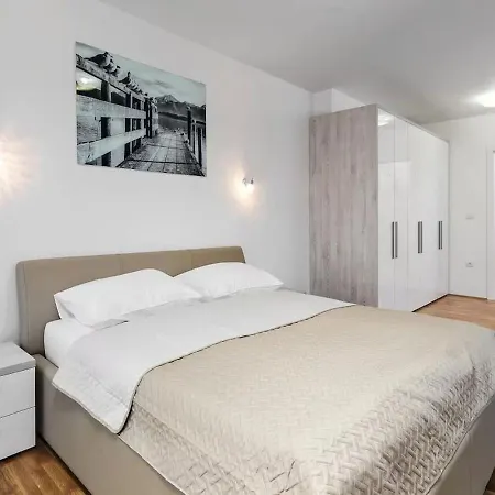 Lijepa Kuca Za Odmor I Opustanje S Obitelji Holiday home *