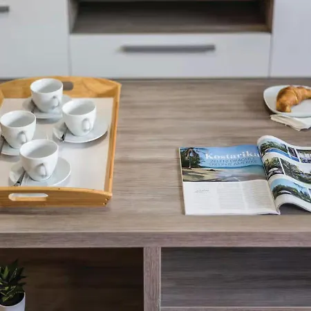 Holiday home Lijepa Kuca Za Odmor I Opustanje S Obitelji *