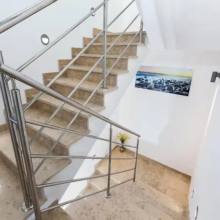 Lijepa Kuca Za Odmor I Opustanje S Obitelji * Pula